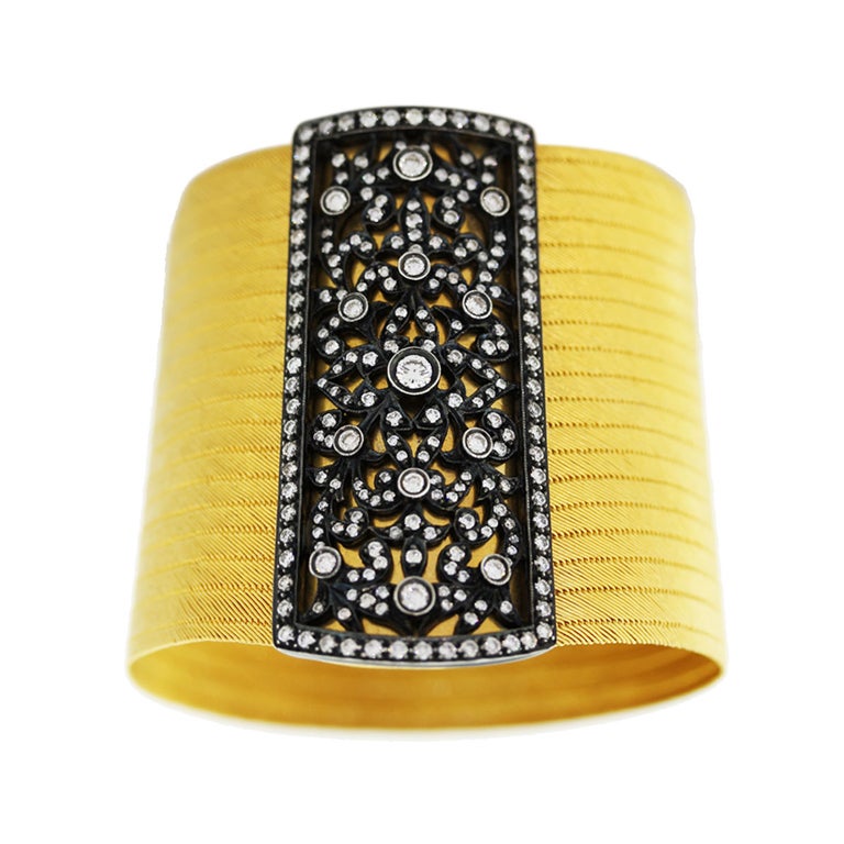 Y. AKDIN  Yellow Gold Woven Bracelet Diamond Clasp