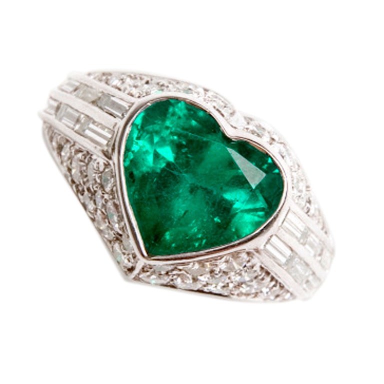 BULGARI Platinum Heart Emerald Ring at 1stdibs