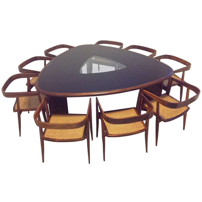 Joaquim Tenreiro triangular dining table and chairs, 1960
