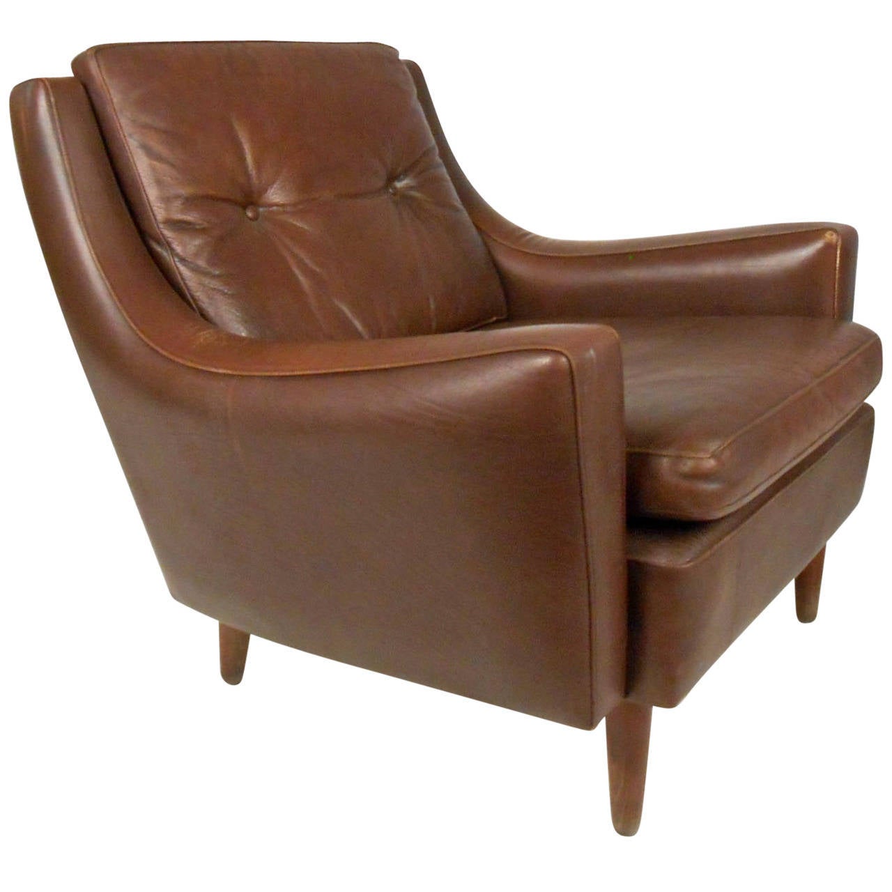 Mid-Century Modern Tufted Brown Leather Club Chair at 1stdibs