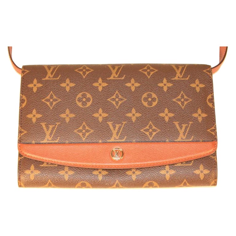 Vintage Louis Vuitton Monogram Clutch Bag w/ Removable Strap at 1stdibs