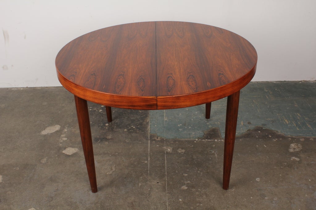 Rosewood round Danish mid century modern dining table at 1stdibs